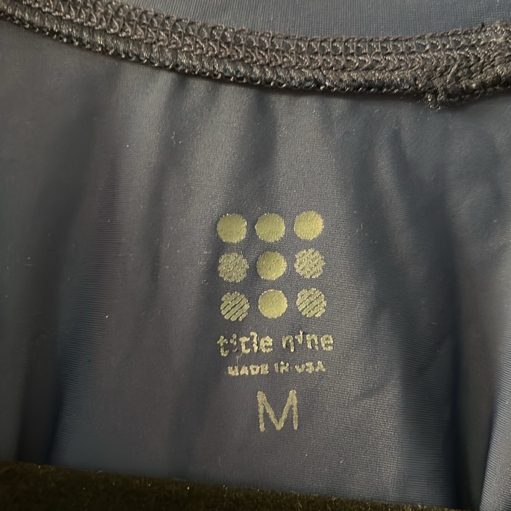 Title Nine Swim Rash Guard Size M - Picture 4 of 6